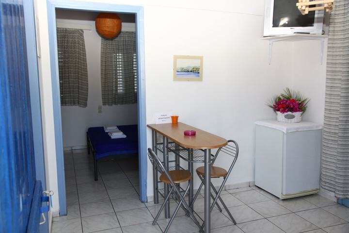 Room 6 of 20