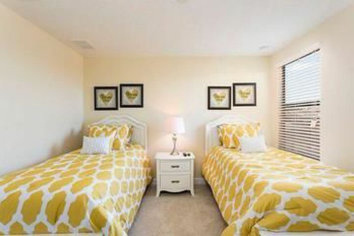 Room 43 of 91