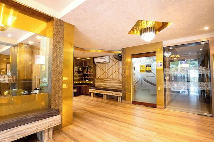 Hotel Interior 15 of 169