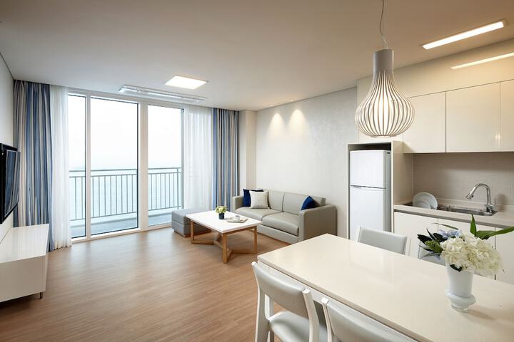 Room 68 of 181
