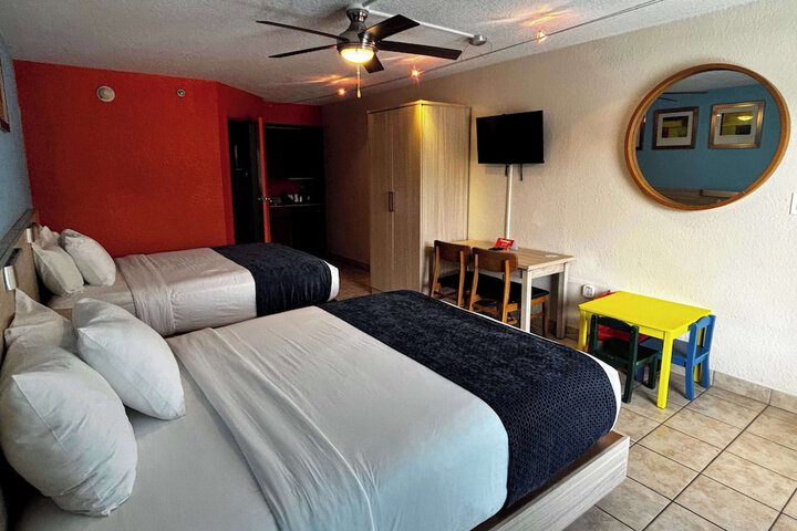 2 Queen Beds (21 of 33)
