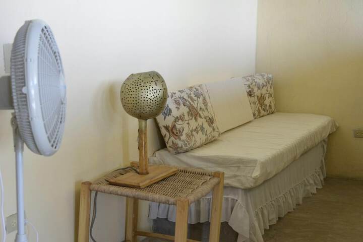 Room 5 of 16