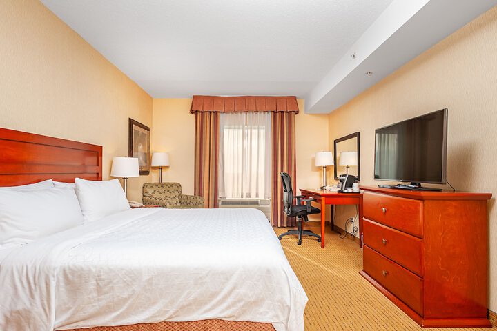 Standard | King Bed (1 of 19)