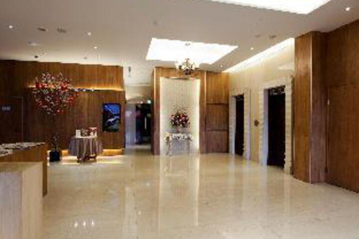 Lobby Photos