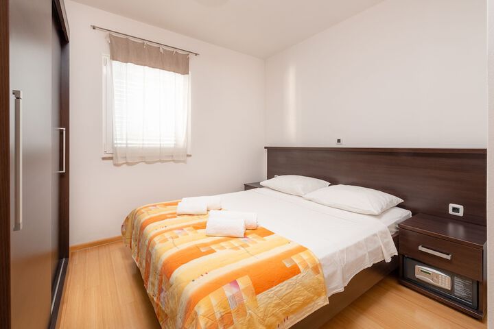 Room 14 of 54