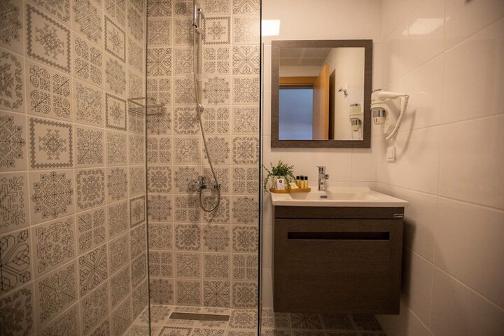Room 37 of 58