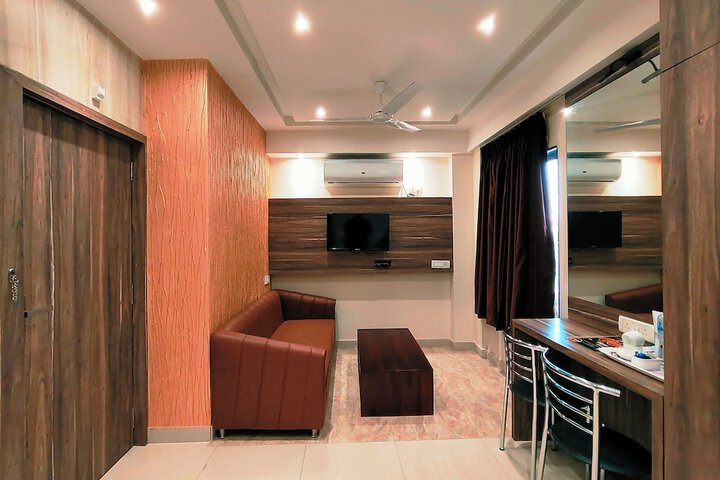 Room 25 of 41