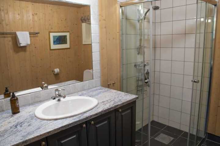 Room 105 of 142