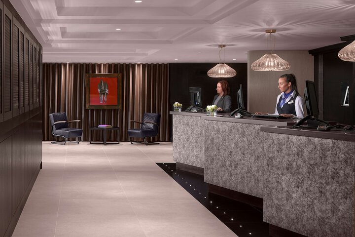 Guest Lobby