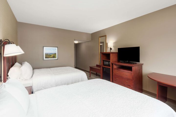 Room 17 of 38