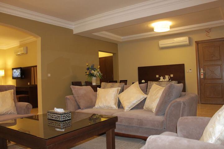 Room 6 of 42