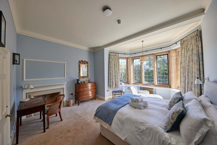 Room 3 of 14