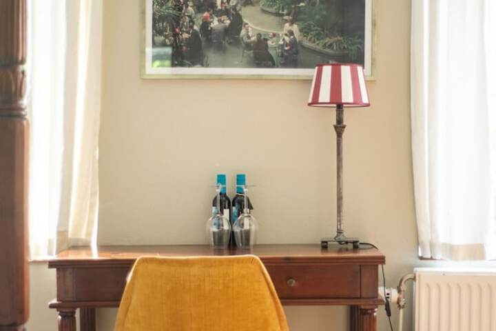 Room 20 of 42