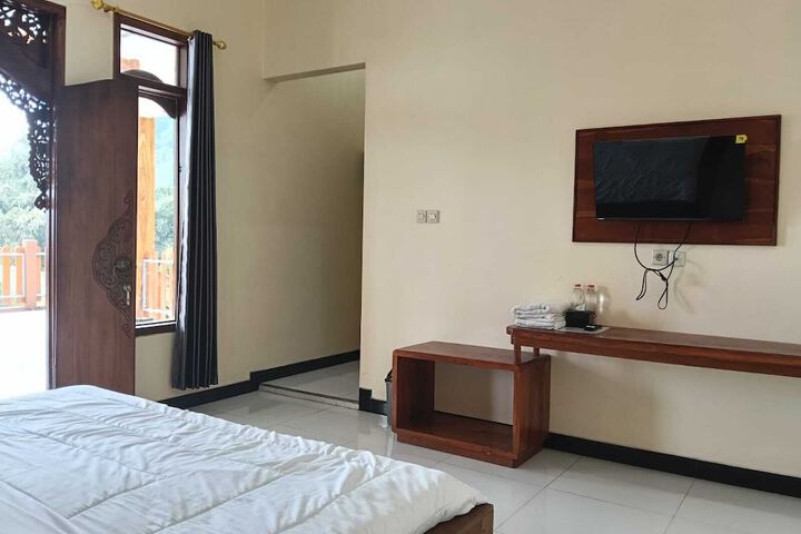 Room 18 of 48