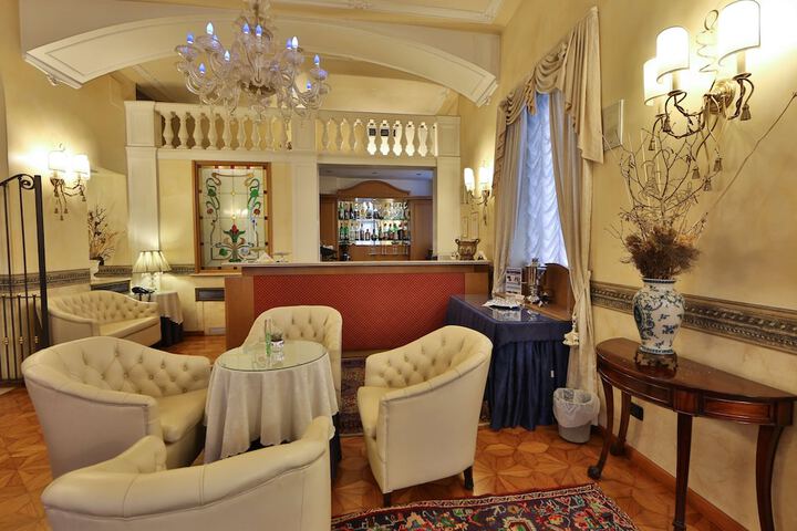 Guest Lobby