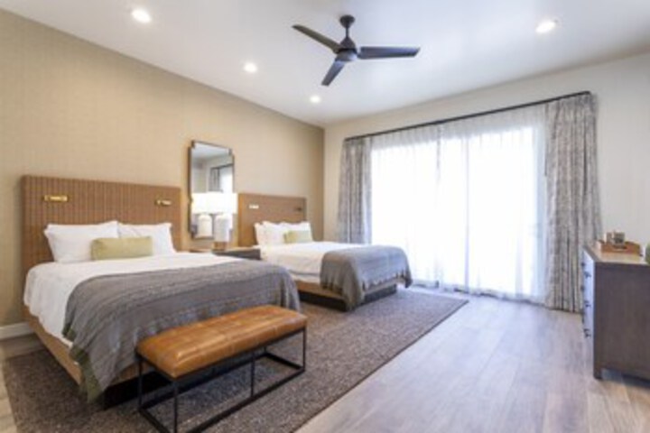 Room 48 of 82