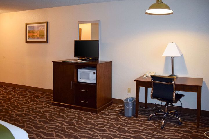 Room 5 of 50