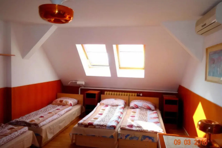 Room 7 of 21