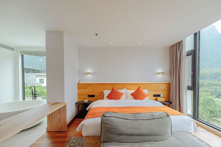 Room 21 of 147
