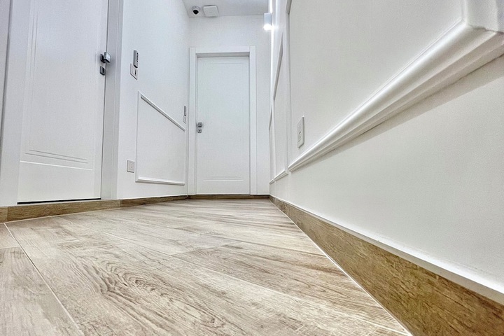 Ballroom/Hall 20 of 22