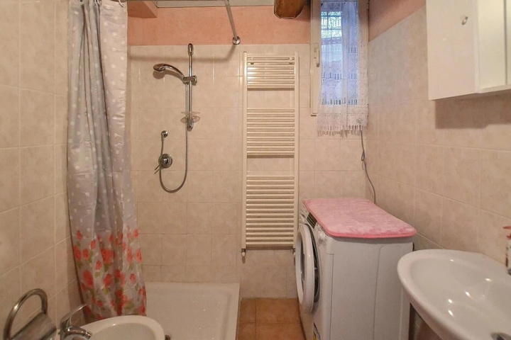 Room 7 of 7