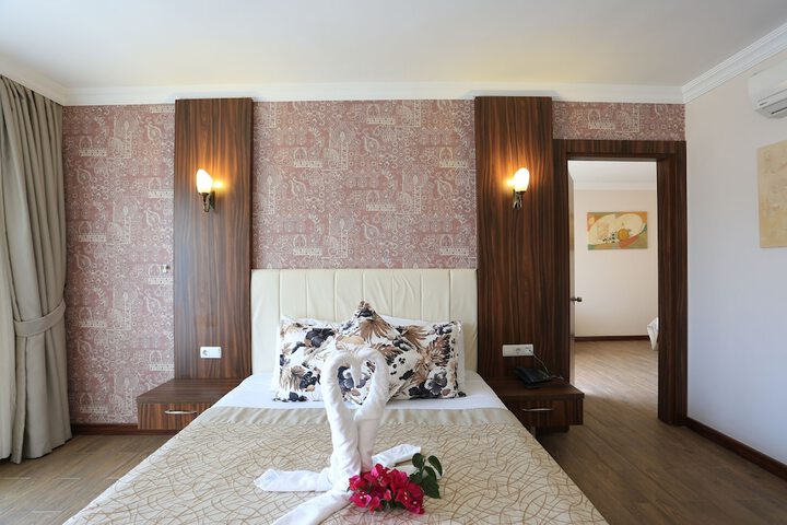 Room 10 of 52