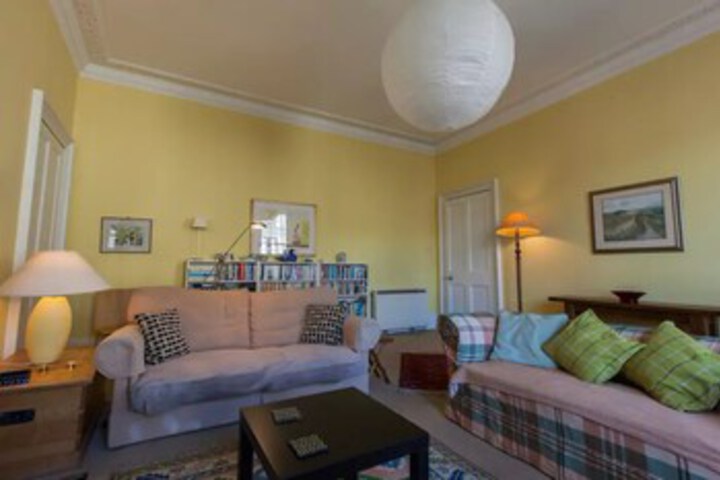 Room 4 of 13