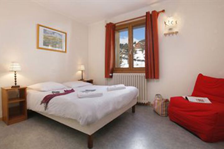 Room 6 of 17