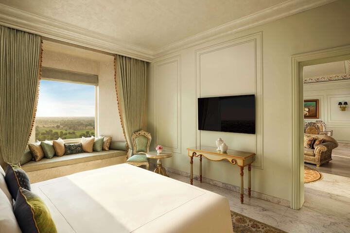 Room 28 of 110