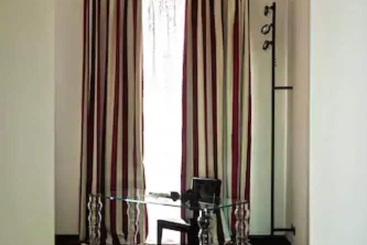 Room 30 of 67