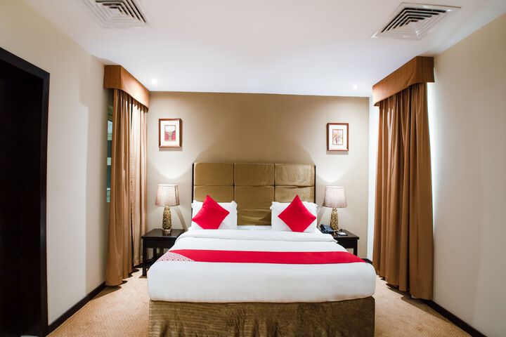 Room 14 of 18