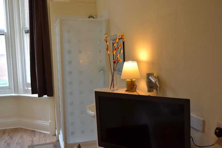 Room 16 of 45
