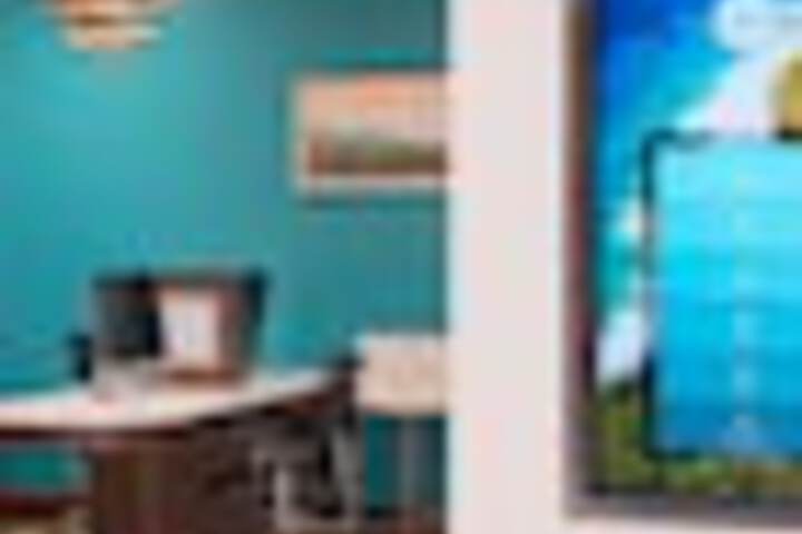 Concierge desk