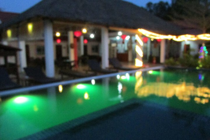 Pool 30 of 48