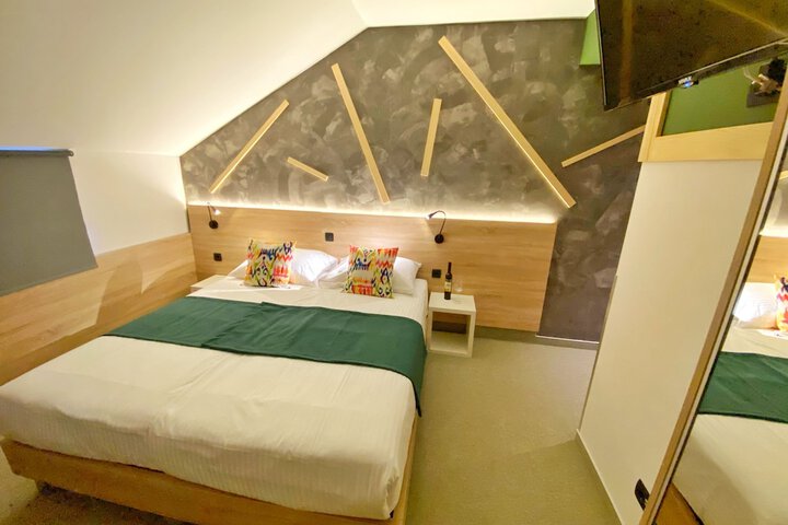 Room 14 of 71