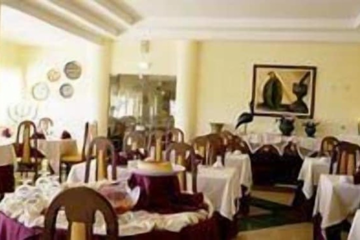Dining Photos