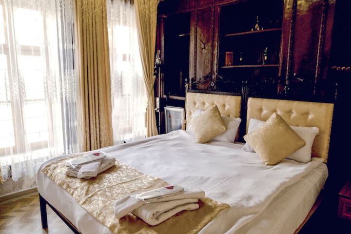 Room 28 of 51