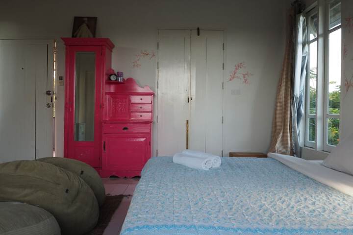 Room 60 of 93