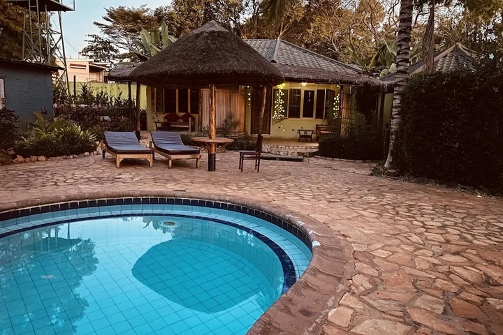 Pool 8 of 12