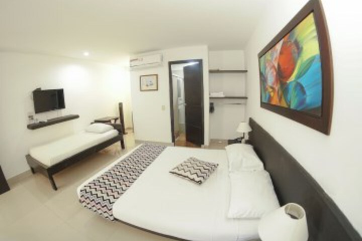 Room 12 of 35