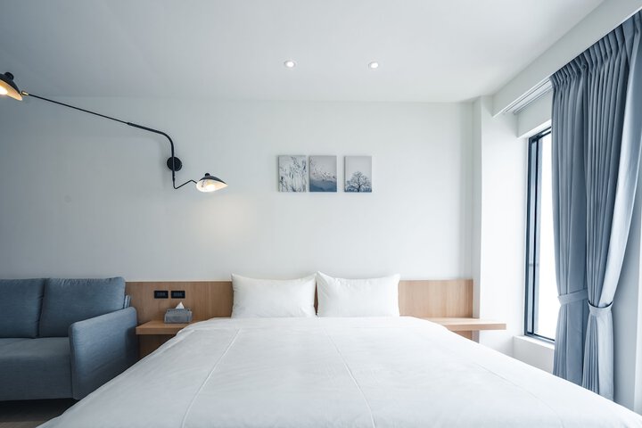 Room 25 of 145