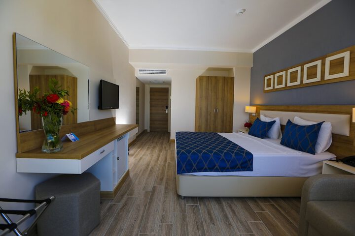 Room 21 of 77