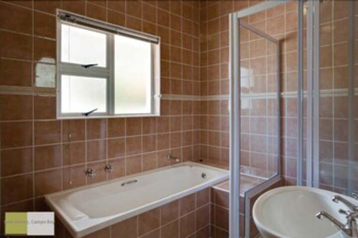 Room 4 of 13
