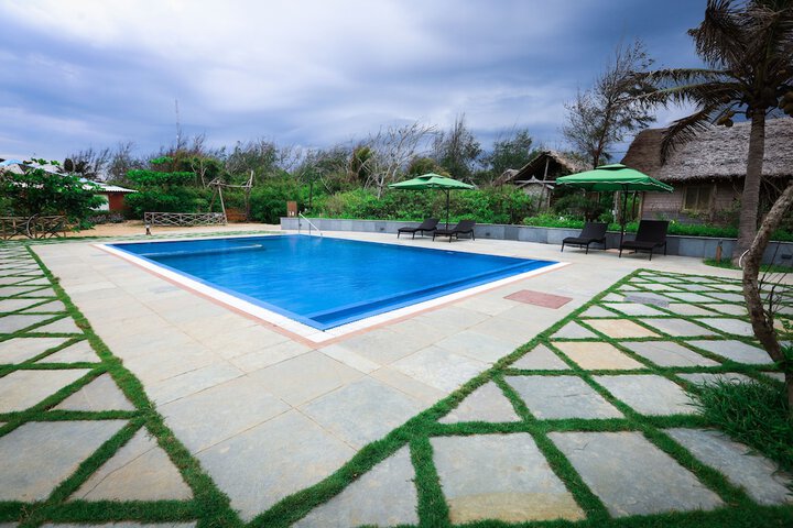 Pool 34 of 101