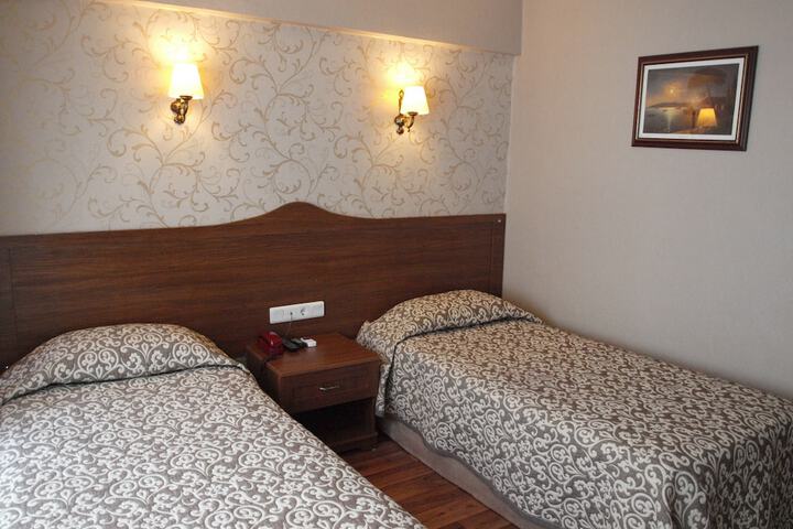 Room 8 of 52