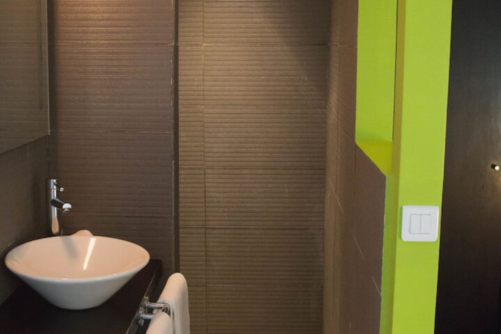 Clean Restrooms