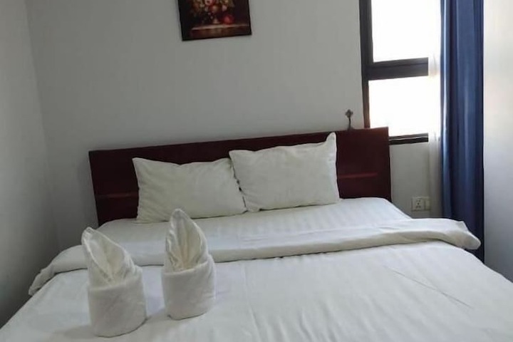 Room 85 of 148