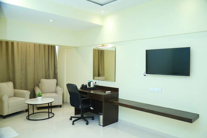 Room 5 of 24