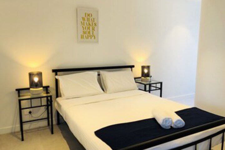 Room 15 of 17