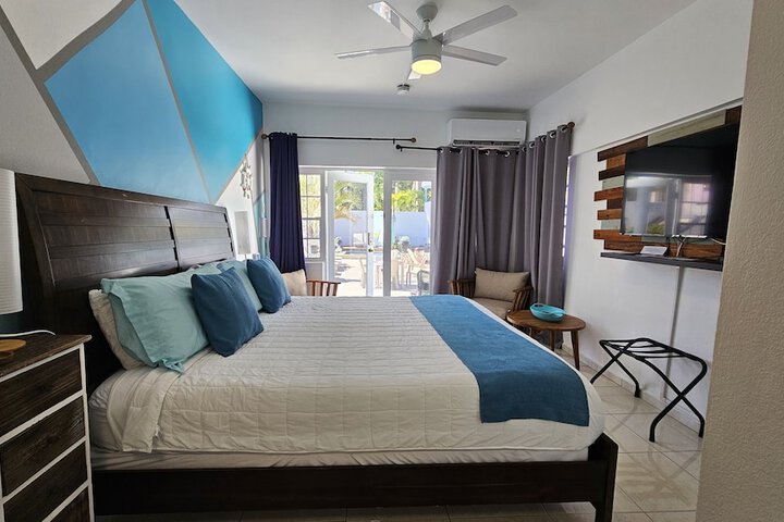 Room 4 of 71